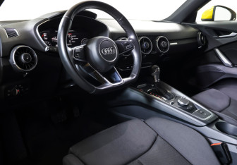 Подержанный автомобиль Audi TT Coupe 2016 года (15 фото)