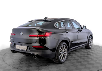 Подержанный автомобиль BMW X4 2020 года (5 фото)