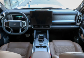 Подержанный автомобиль Jetour T2 2024 года (14 фото)