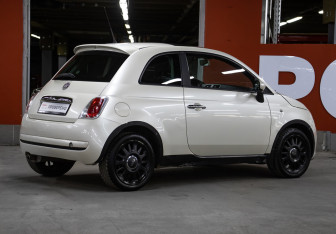 Подержанный автомобиль Fiat 500 Hatchback 2008 года (5 фото)
