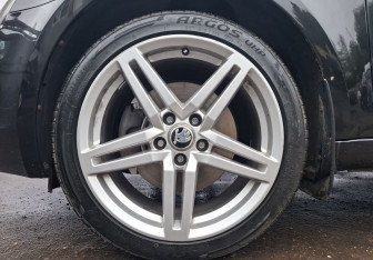 Подержанный автомобиль Skoda Octavia Liftback 2013 года (9 фото)