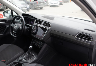 Подержанный автомобиль Volkswagen Tiguan 2018 года (7 фото)
