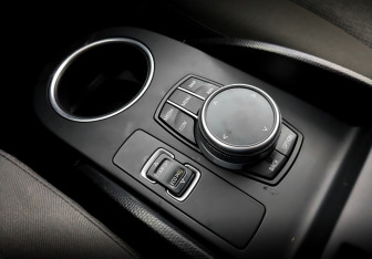 Подержанный автомобиль BMW i3 2021 года (27 фото)