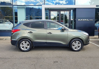 Подержанный автомобиль Hyundai ix35 2010 года (4 фото)