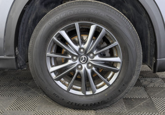 Подержанный автомобиль Mazda CX-5 2020 года (12 фото)