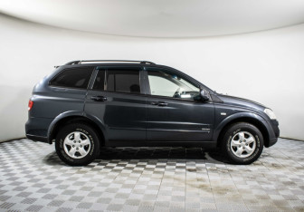 Подержанный автомобиль SsangYong Kyron 2012 года (4 фото)