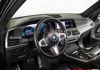 Подержанный автомобиль BMW X7 2020 года (30 фото)