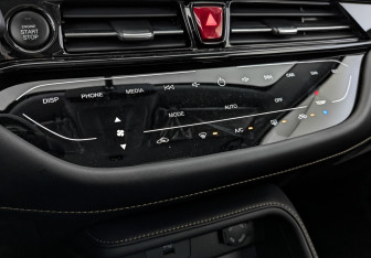 Новый Москвич 3 2023 (21 фото)