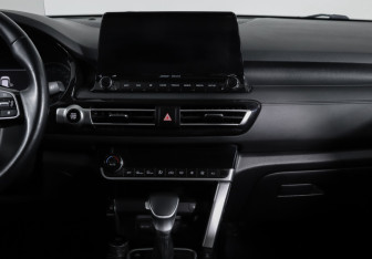 Подержанный автомобиль Kia Seltos 2022 года (13 фото)