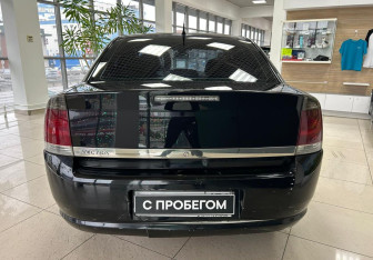 Подержанный автомобиль Opel Vectra Sedan 2006 года (6 фото)