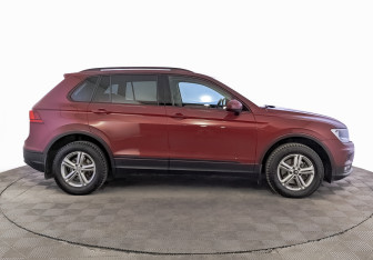 Подержанный автомобиль Volkswagen Tiguan 2018 года (4 фото)