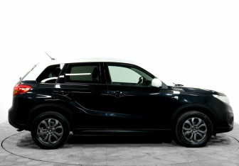 Подержанный автомобиль Suzuki Vitara 2018 года (4 фото)
