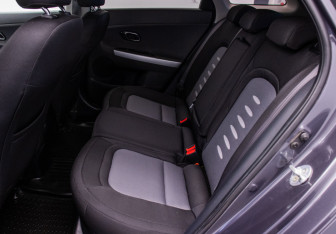 Подержанный автомобиль Kia Ceed Wagon 2012 года (11 фото)