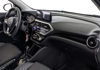 Подержанный автомобиль Changan Alsvin 2023 года (13 фото)