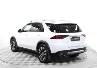 Подержанный автомобиль Mercedes-Benz GLE 2024 года (7 фото)