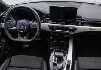 Подержанный автомобиль Audi A5 Liftback 2022 года (13 фото)