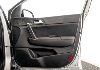 Подержанный автомобиль Kia Sportage 2017 года (24 фото)