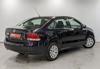 Подержанный автомобиль Volkswagen Polo Sedan 2011 года (5 фото)