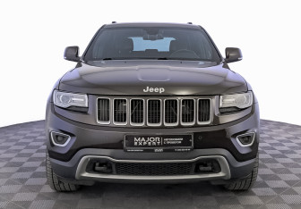 Подержанный автомобиль Jeep Grand Cherokee 2016 года (2 фото)