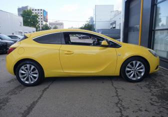 Подержанный автомобиль Opel Astra Hatchback 2012 года (4 фото)