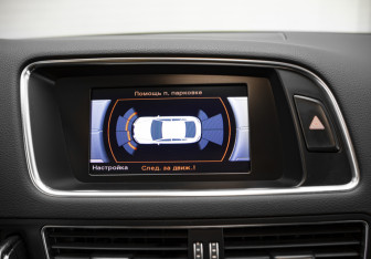 Подержанный автомобиль Audi Q5 2013 года (22 фото)