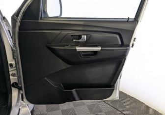 Подержанный автомобиль УАЗ Patriot 2021 года (23 фото)