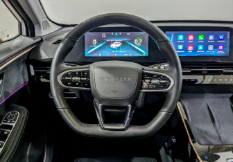 Подержанный автомобиль Omoda C5 2023 года (22 фото)