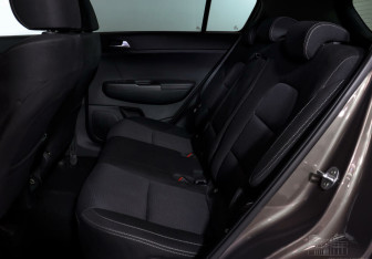 Подержанный автомобиль Kia Sportage 2020 года (9 фото)