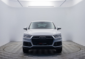 Подержанный автомобиль Audi Q5 2018 года (2 фото)