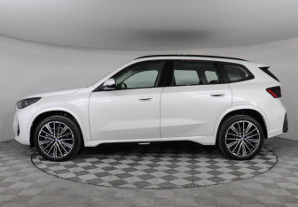 Новый BMW X1 2025 (5 фото)