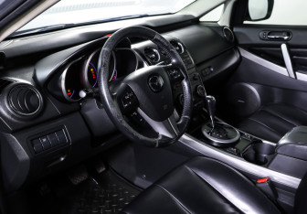 Подержанный автомобиль Mazda CX-7 2010 года (15 фото)