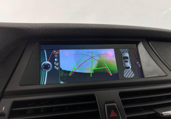 Подержанный автомобиль BMW X6 2013 года (21 фото)