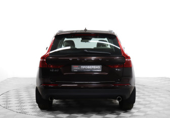 Подержанный автомобиль Volvo XC60 2018 года (6 фото)
