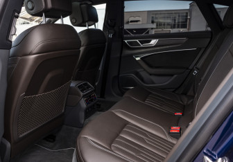 Подержанный автомобиль Audi A7 2020 года (17 фото)