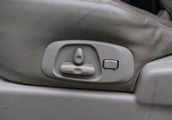 Подержанный автомобиль Mitsubishi Pajero 2019 года (14 фото)