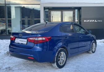 Подержанный автомобиль Kia Rio Sedan 2011 года (5 фото)