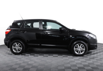 Подержанный автомобиль Nissan Qashqai 2011 года (4 фото)