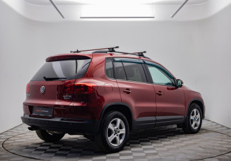 Подержанный автомобиль Volkswagen Tiguan 2012 года (5 фото)