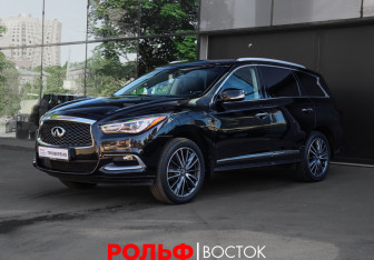 Подержанный автомобиль Infiniti QX60 2017 года (1 фото)