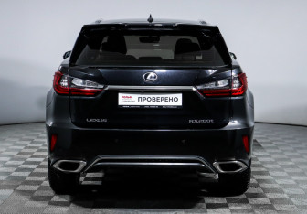 Подержанный автомобиль Lexus RX 2016 года (6 фото)