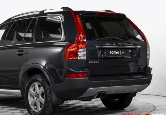 Подержанный автомобиль Volvo XC90 2011 года (21 фото)