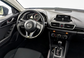 Подержанный автомобиль Mazda 3 Sedan 2014 года (27 фото)