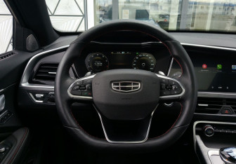 Подержанный автомобиль Geely Tugella 2023 года (21 фото)
