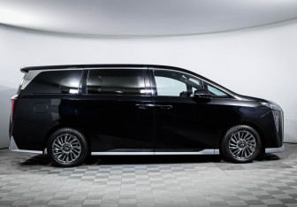 Подержанный автомобиль GAC M8 2024 года (4 фото)