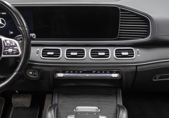 Подержанный автомобиль Mercedes-Benz GLE 2019 года (15 фото)