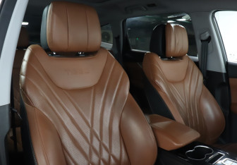 Подержанный автомобиль Chery Tiggo 8 Pro Max 2022 года (16 фото)