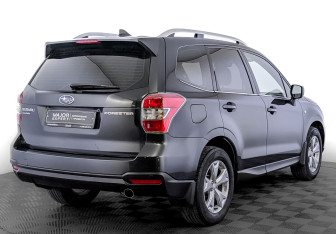 Подержанный автомобиль Subaru Forester Suv 2015 года (5 фото)