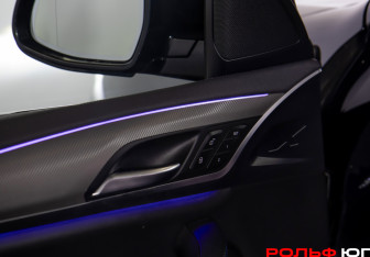 Подержанный автомобиль BMW X3 2018 года (16 фото)