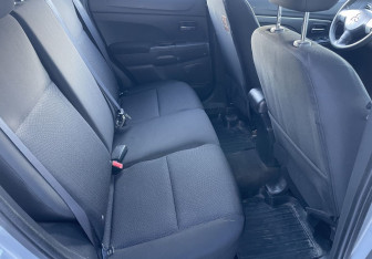 Подержанный автомобиль Mitsubishi ASX 2012 года (11 фото)