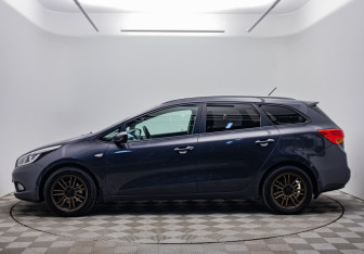 Подержанный автомобиль Kia Ceed Wagon 2012 года (2 фото)